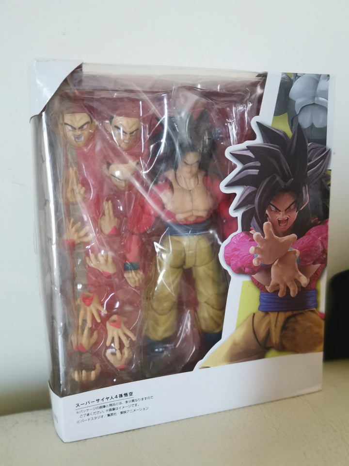 Dragon ball. Figurer med tilbehør,