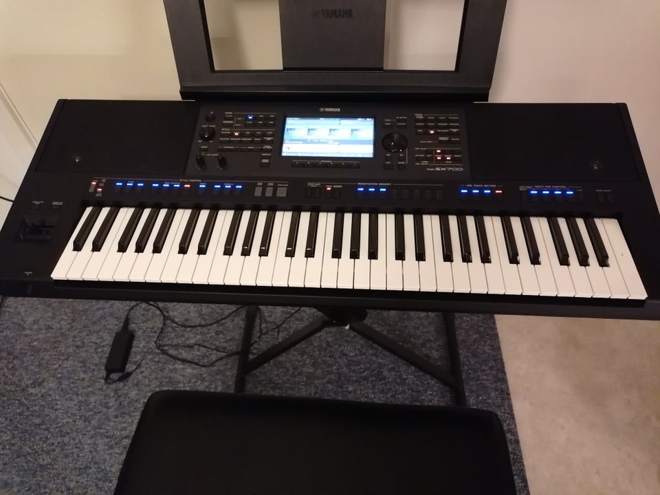 Keyboard, Yamaha Psr-sx700