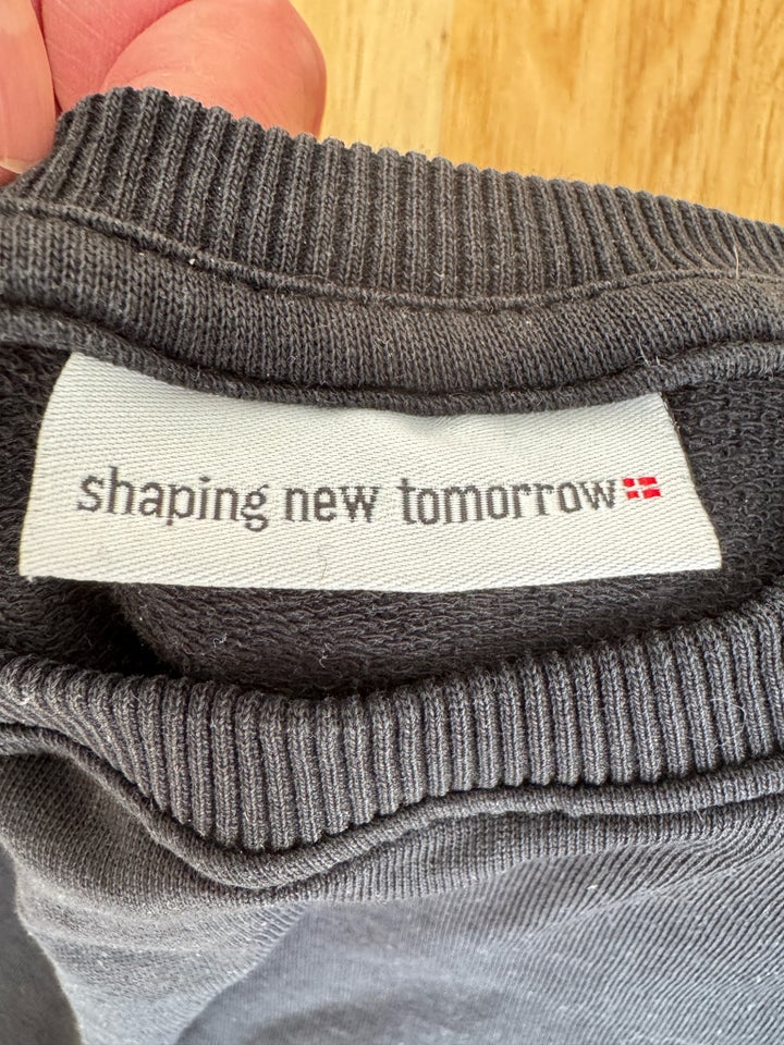 Bluse, Shaping New Tomorrow, str. M