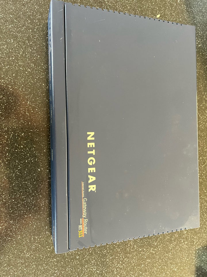 Router, Netgear RT 311, God