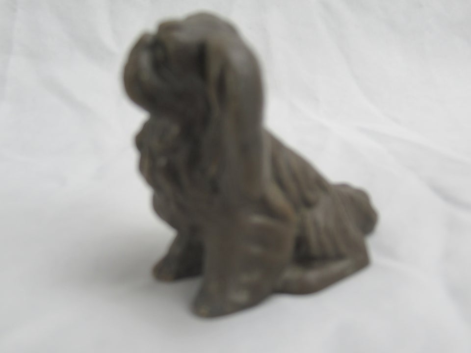 Pekingeser Figur 4124, Michael