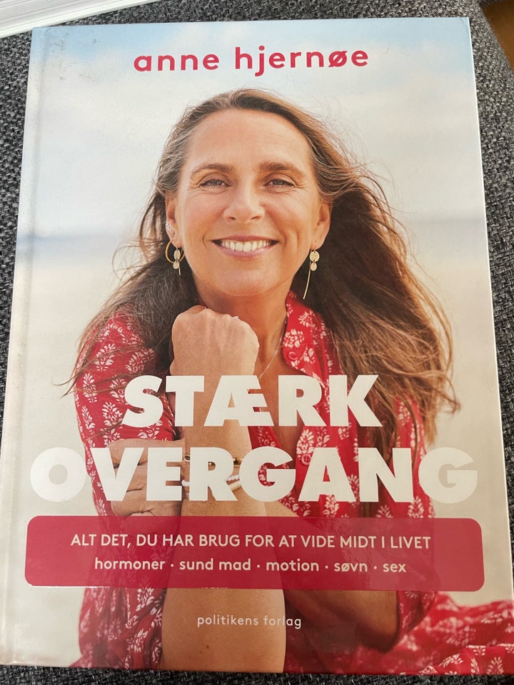 Stærk overgang , Anne Hjernøe,