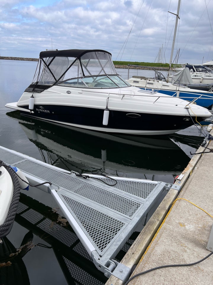 Rinker 230 Daycruiser årg 2011