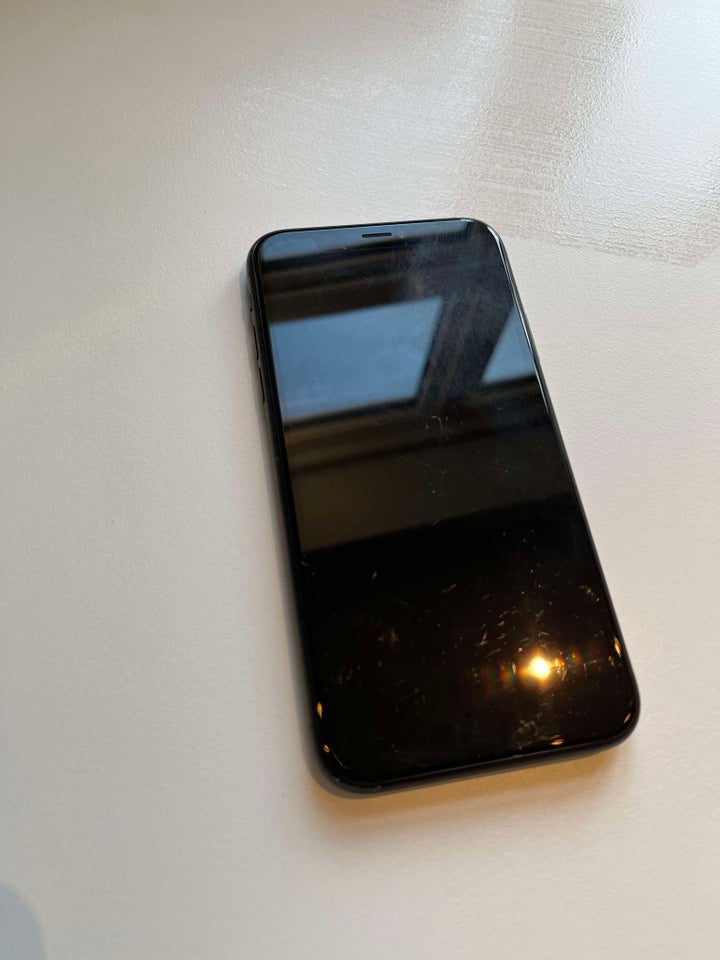 iPhone XR, 64 GB, sort