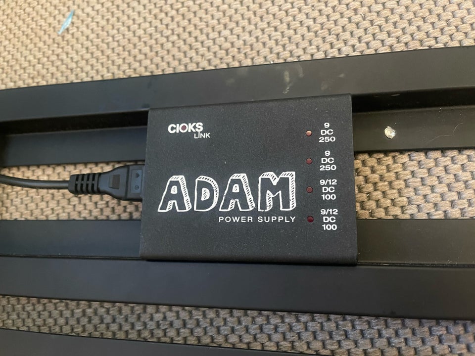 Pedaltrain Cioks Adam , Andet mærke