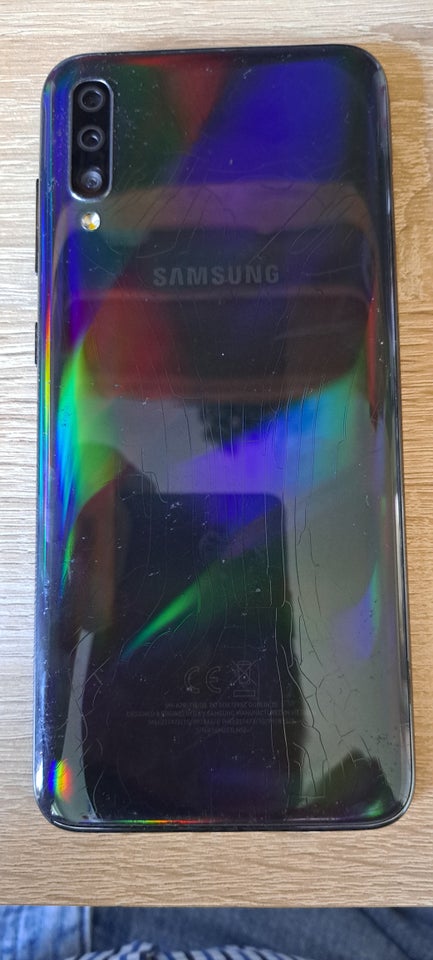 Samsung Galaxy A70 6 GB  God