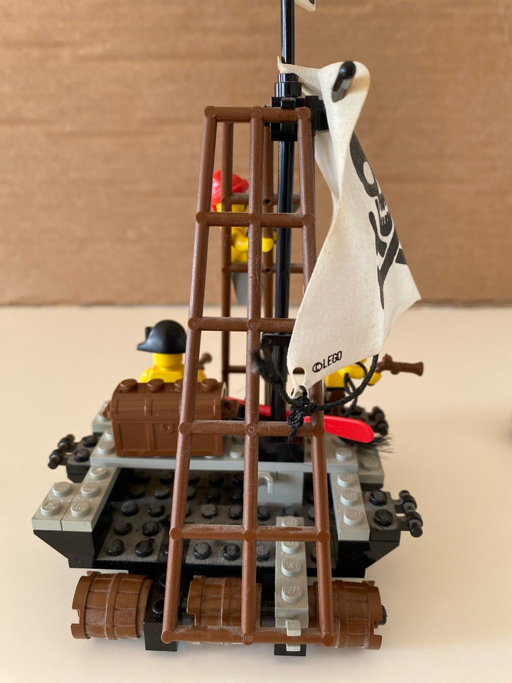 Lego Pirates, 6261