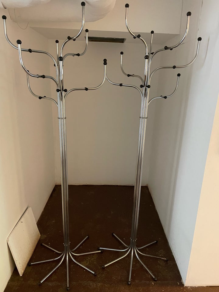 Fritz Hansen Coat Tree (9999)