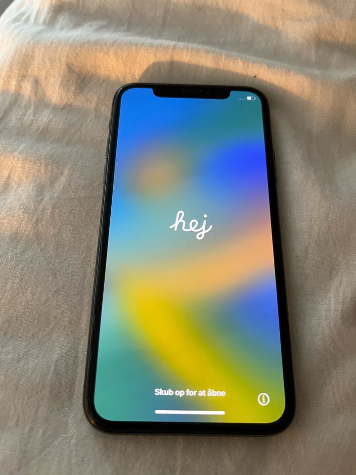 iPhone X, 256 GB, sort