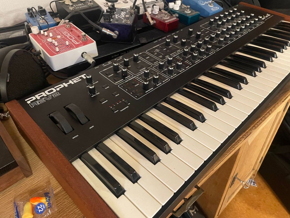 Synthesizer Sequential Prophet