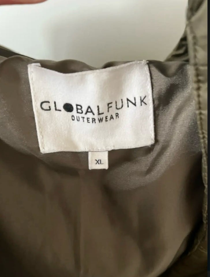 Jakke, str. 42, Global Funk