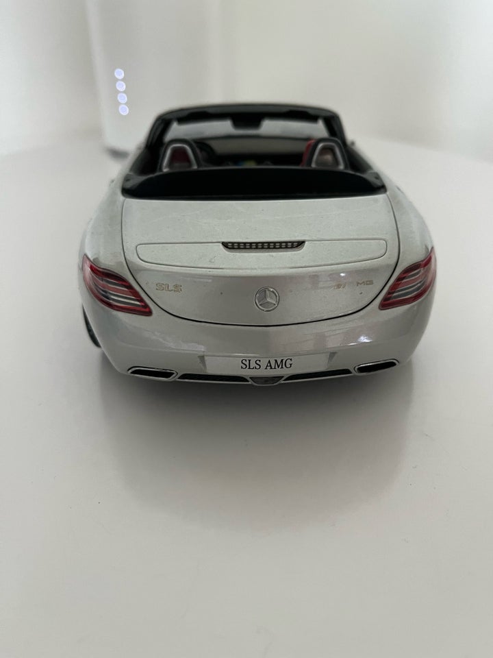 Modelbil, Mercedes-Benz Sls