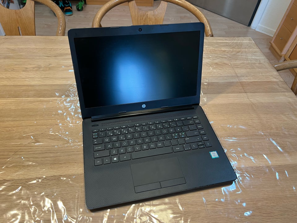 HP, Intel i5 8 Gen GHz, 16 GB ram