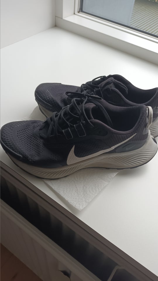 Sneakers, str. 38,5, Nike