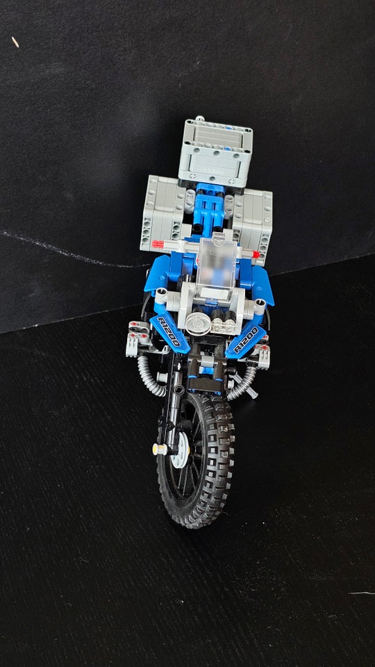 Lego Technic 42063 BMW R 1200 GS