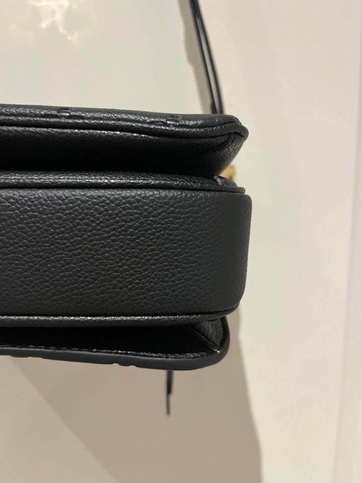 Crossbody, andet mærke, andet