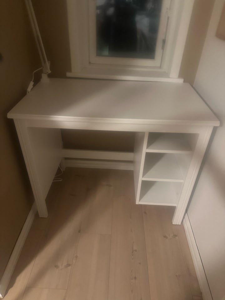 Skrivebord, ikea