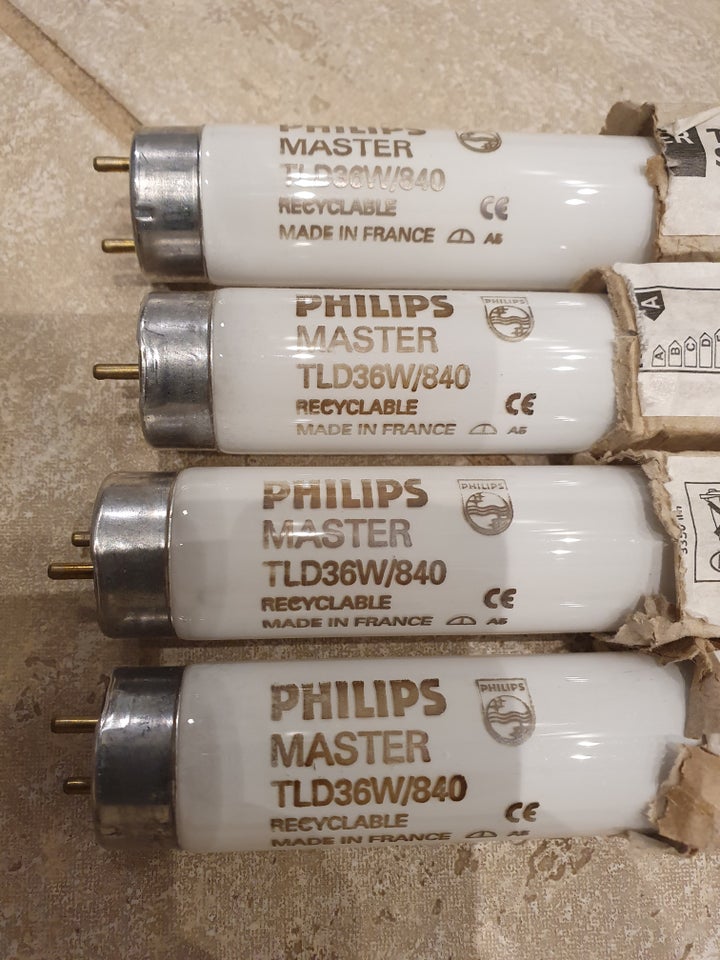 Lysstofrør Philips lysstofrør T8