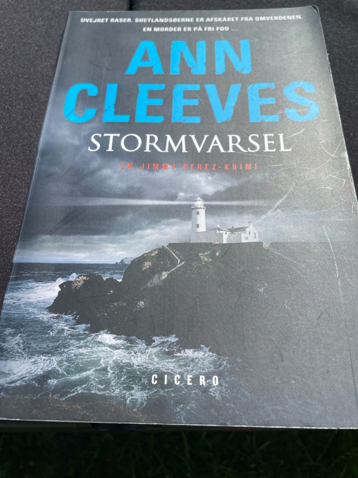 Stormvarsel, Ann cleeves, genre: