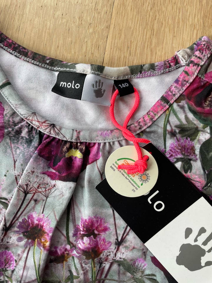 Bluse, Ny, Molo