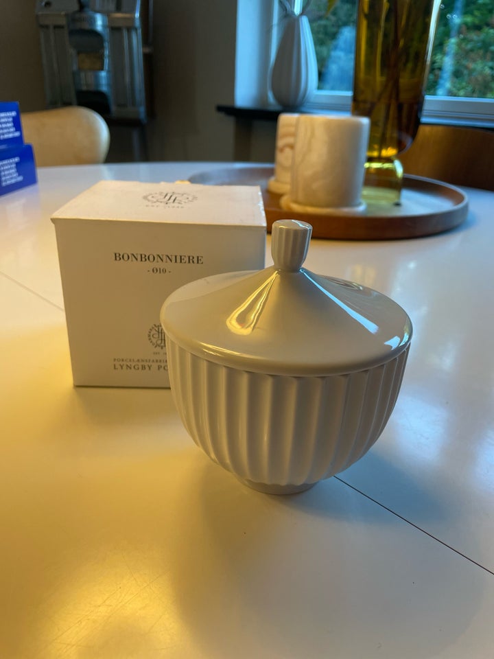 Porcelæn Bonbonniere / skål med