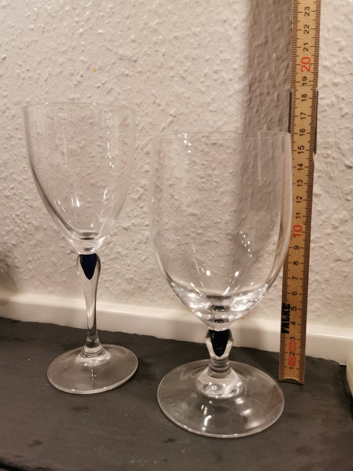 Glas, Hvidvin og ølglas, Blå saphir