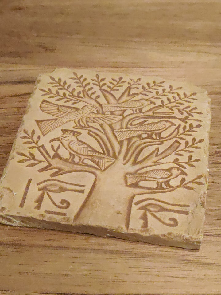 Relief, motiv: Tree of life