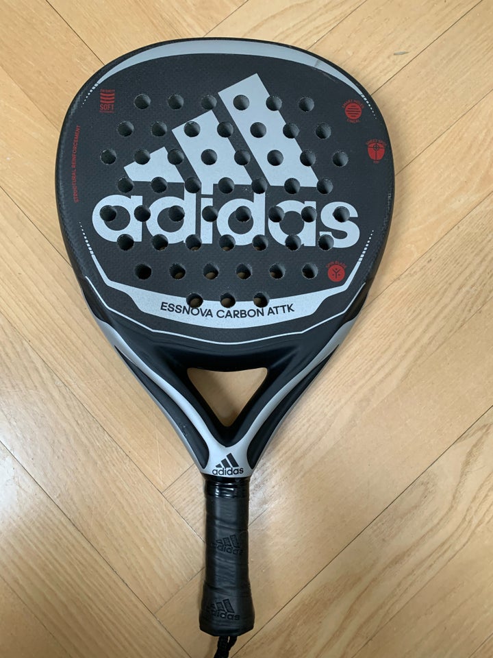 Padel bat Adidas essnova Carbon