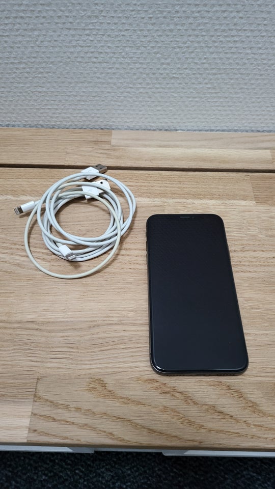 iPhone X, 64 GB, sort