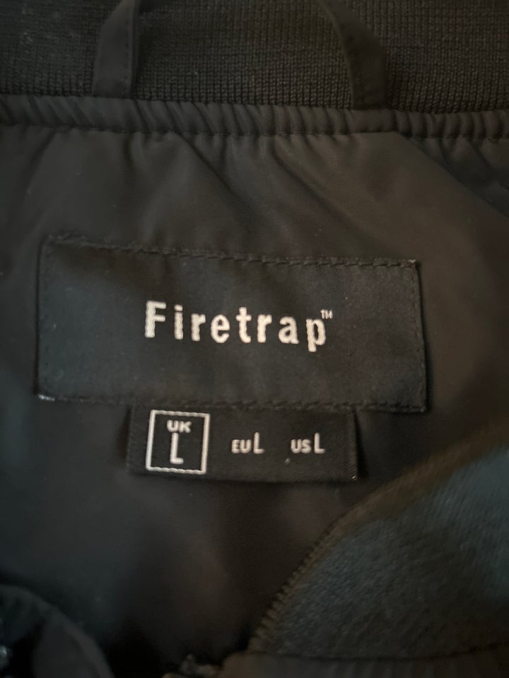 Jakke, str. 40, Firetrap