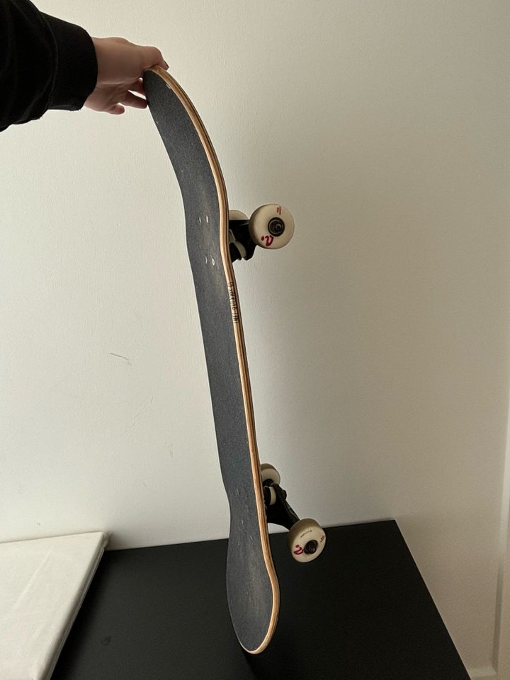 Skateboard ENUFF str 75”