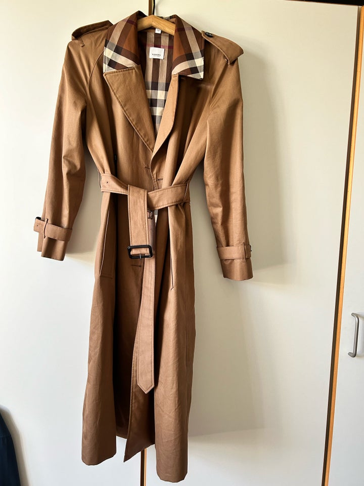 Trenchcoat, str. 38, Burberry