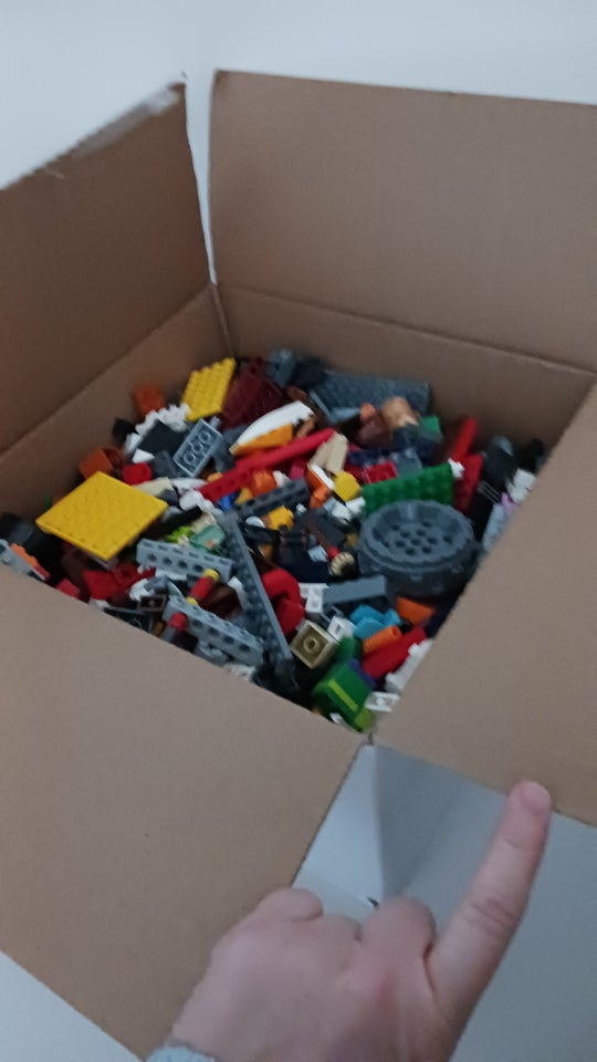 Lego blandet, Lego