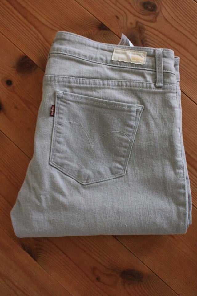 Jeans Levis str 30