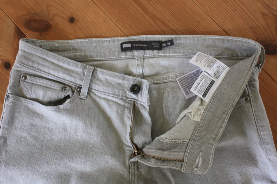 Jeans Levis str 30