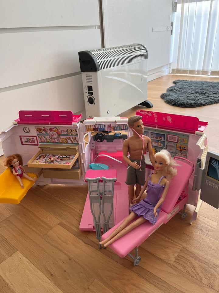 Barbie, Ambulance