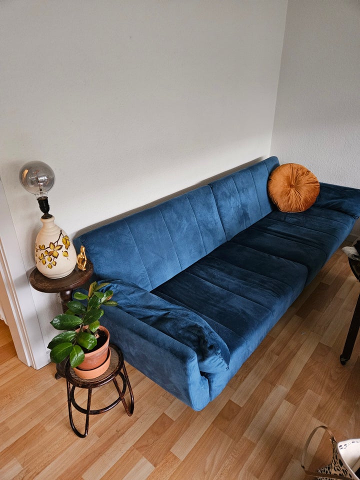 Sovesofa, b: 235 l: 56 h: 100