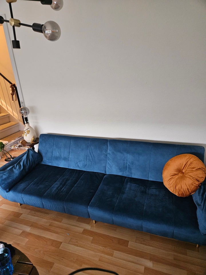 Sovesofa, b: 235 l: 56 h: 100