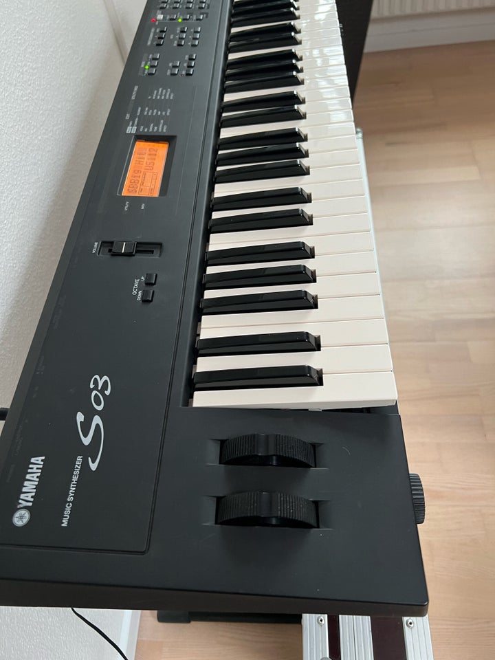 Keyboard, YAMAHA S 03