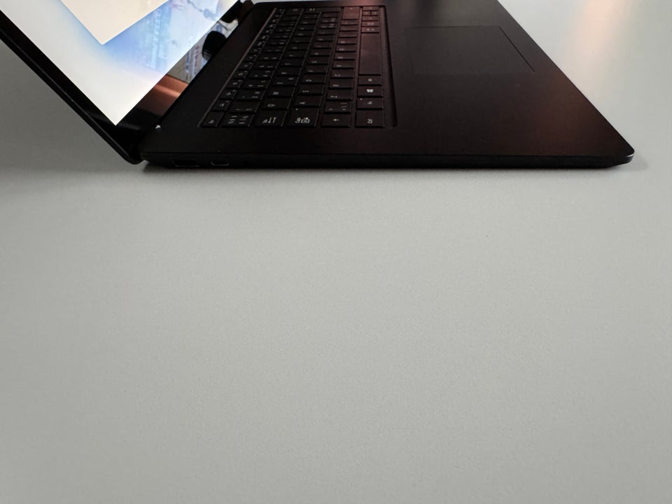 Microsoft Surface Laptop 4