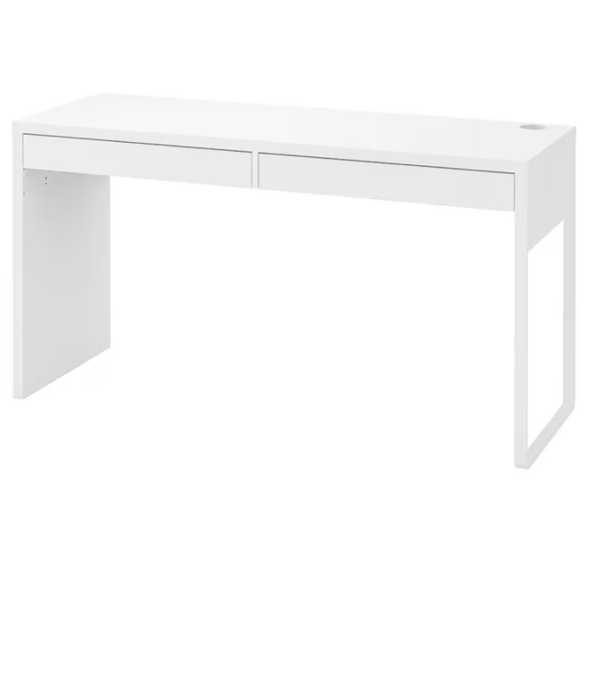 Skrivebord Ikea b: 142 d: 50 h: 75