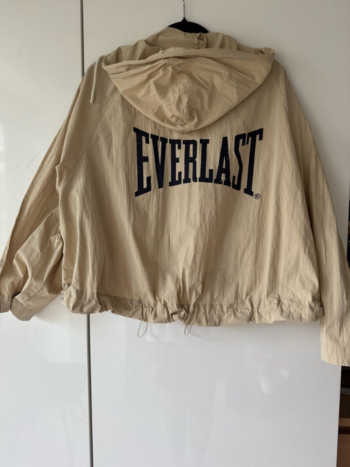 Jakke, str. 38, Everlast og Zara