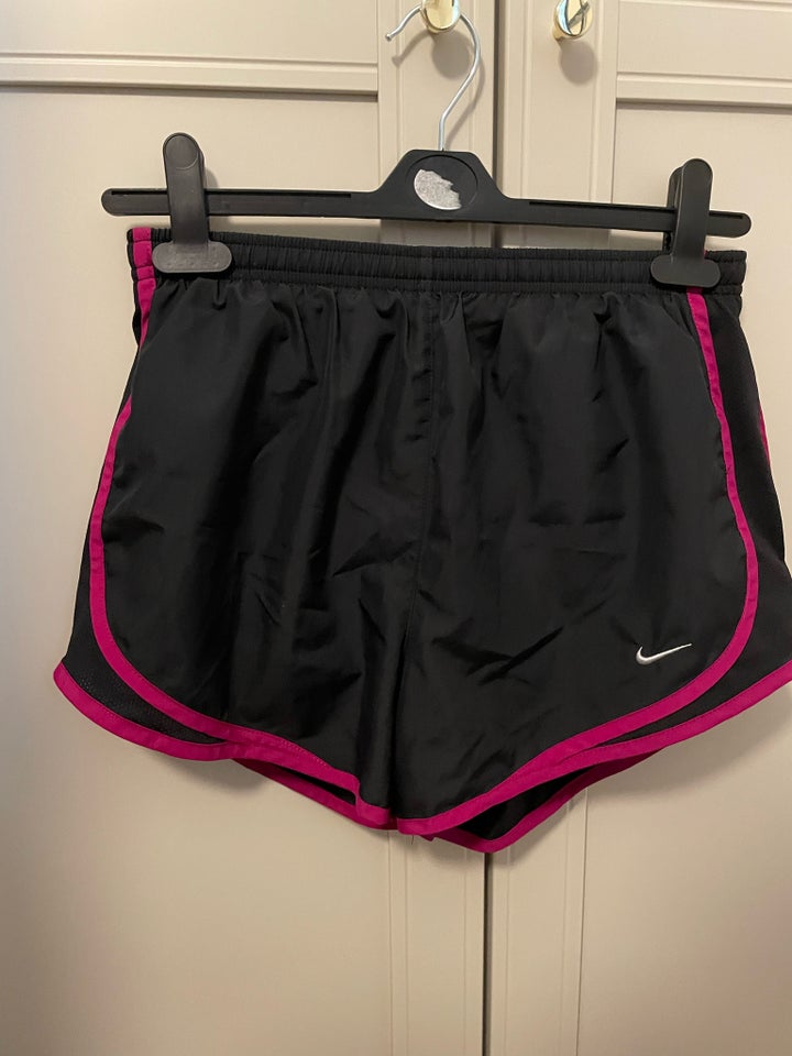 Shorts, Shorts, Nike