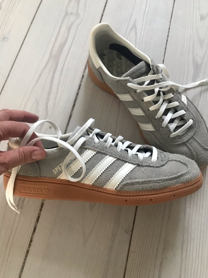 Sneakers, str. 39, Adidas Spezial