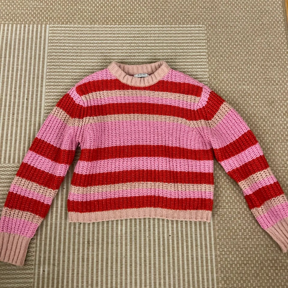 Sweater Pieces 50 Kr str 36