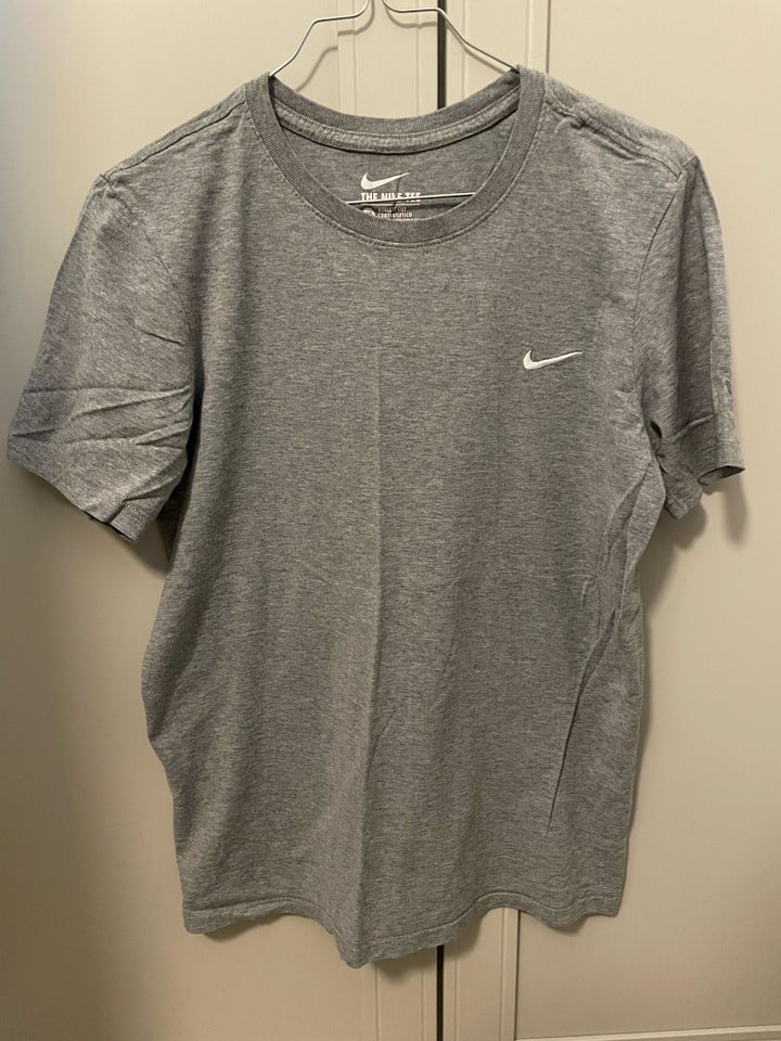 T-shirt Nike str 34