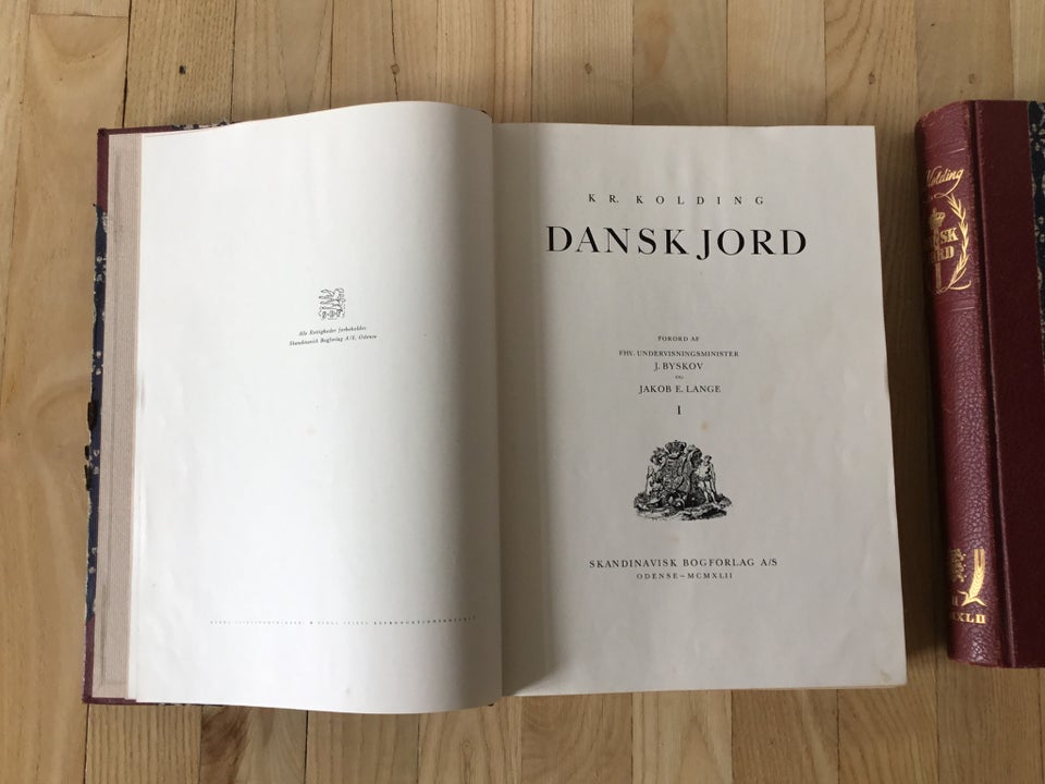 Dansk Jord, Bind I-II, Kr. Kolding