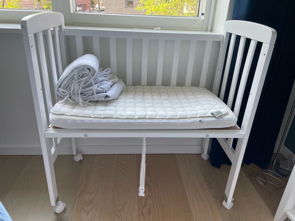 Babyseng Bedside med tilbehør