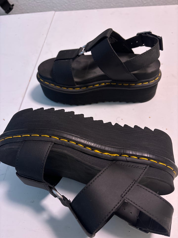 Sandaler, str. 37, Dr martens