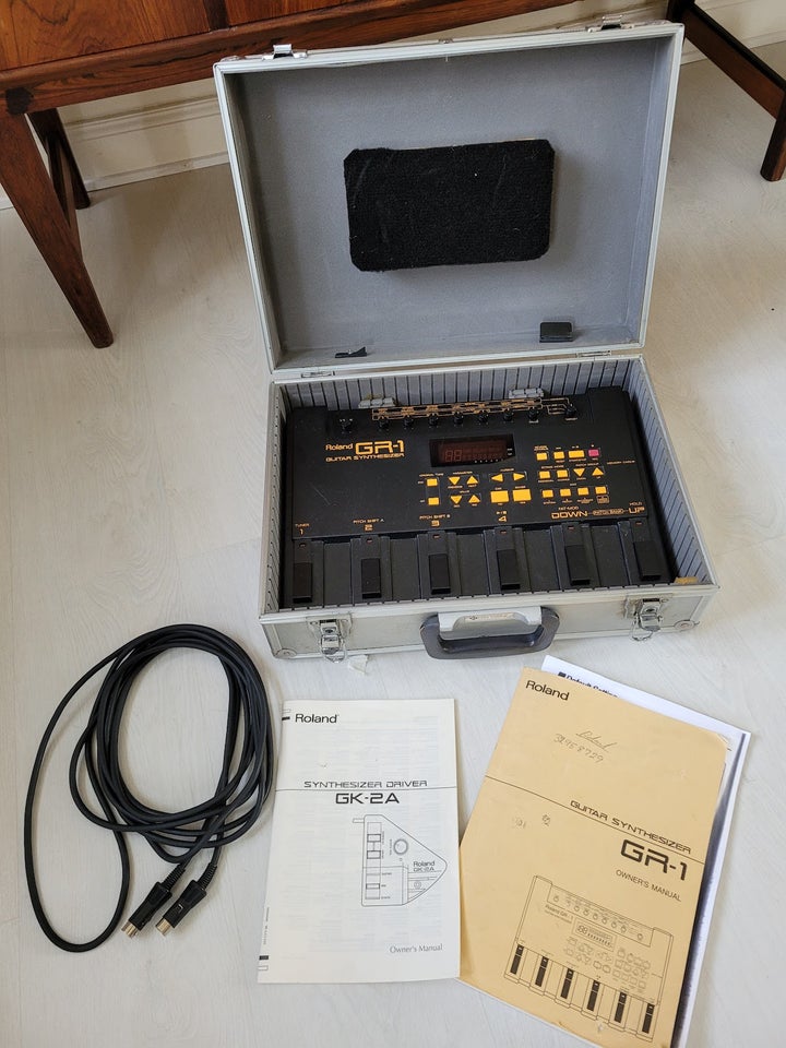 Guitar synth Roland GR-1